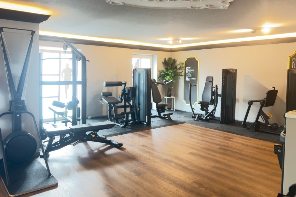 fitnessstudio-fitplus-fockbek-trainingsflaeche-2